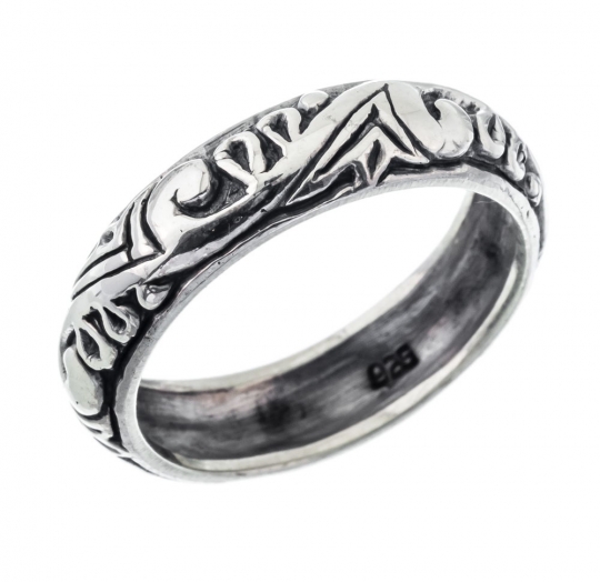 Anillo liso liviano